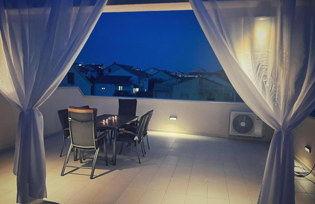 Olive Oasis Penthouse With Jacuzzi Apartment Zadar Luaran gambar